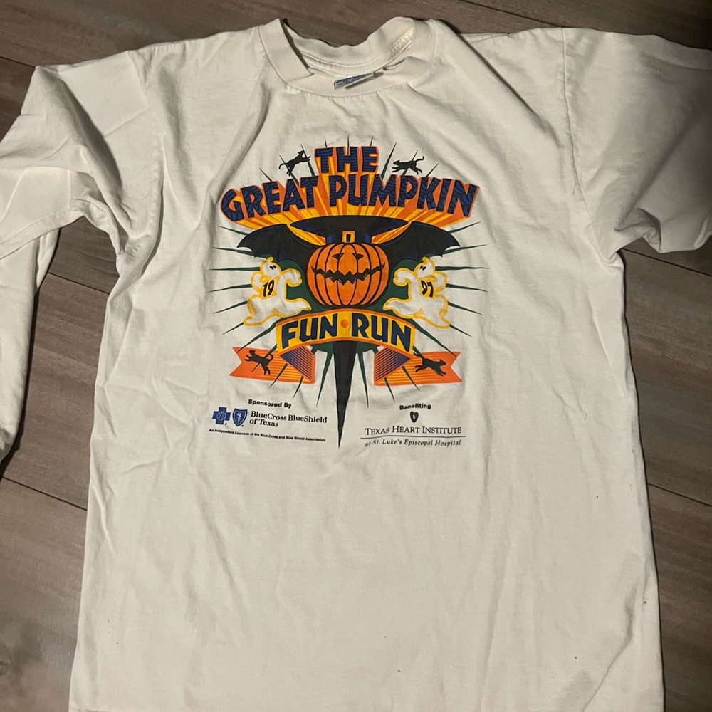 VINTAGE Y2K “The Great Pumpkin” Long sleeve Size Medium